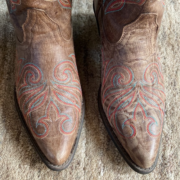 Ariat boots - Picture 2 of 11